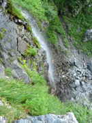 30m滝を見下ろす