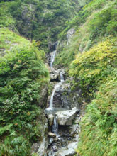 中俣出合より先の渓相