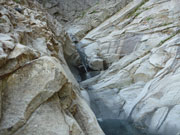 ツルツルのトイ状滝