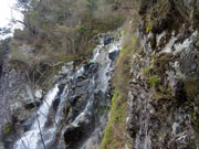 落ち口へ向かって